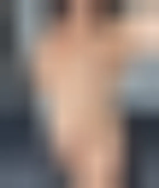 Ava, 24 Jahre — sextreffen in Neuehrenfeld