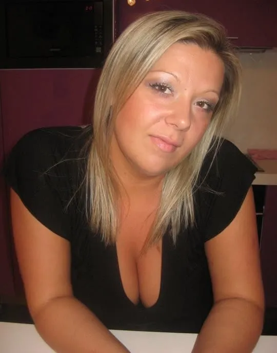 Nora, 24 Jahre — sextreffen in Hamburg