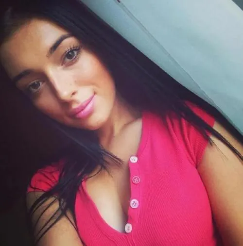 Nour, 27 Jahre — sextreffen in Losheim