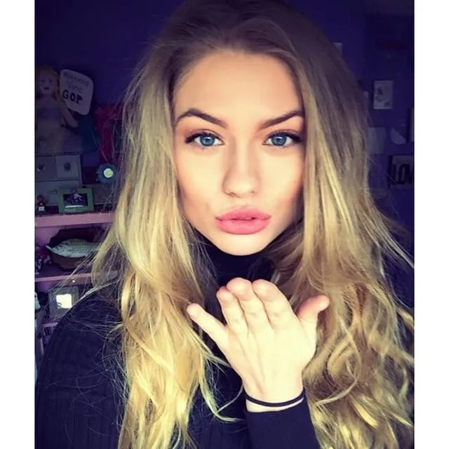 Ava, 23 Jahre — sextreffen in Weilerswist