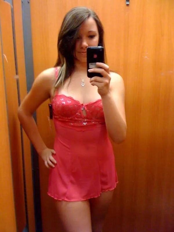 Jasmin, 22 Jahre — sextreffen in Duisburg