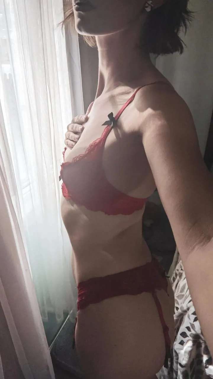 Ava, 24 Jahre — sextreffen in Ludwigsburg