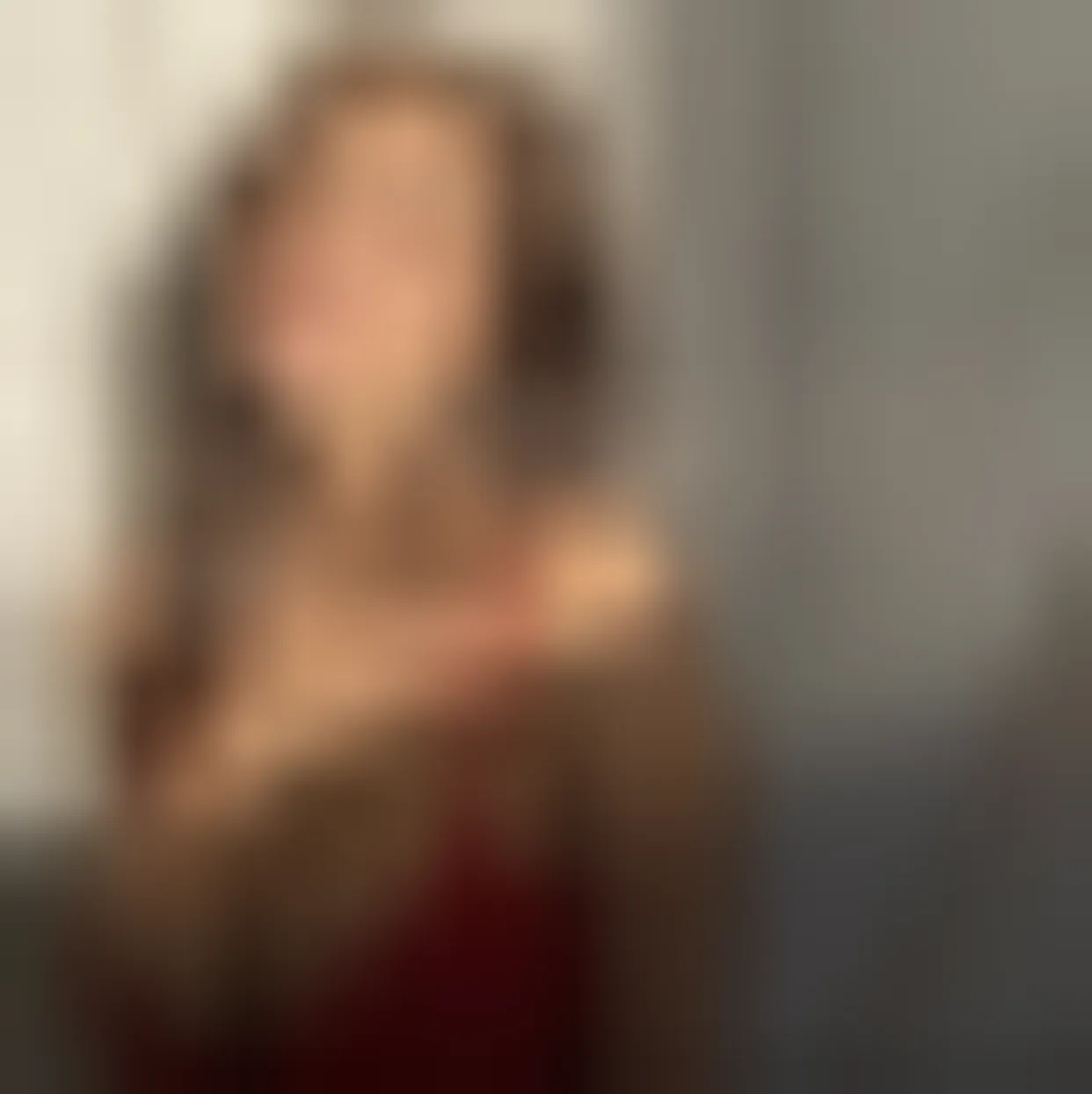 Julia, 26 Jahre — sextreffen in Bergisch Gladbach